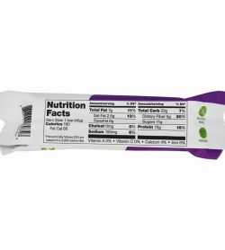 Nutrition facts side of Vega Snack Bar with Blueberry Oat flavour