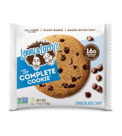 One white and blue pouch of Lenny&Larry's cookies 1 cookie chocolate chip 16 g protein